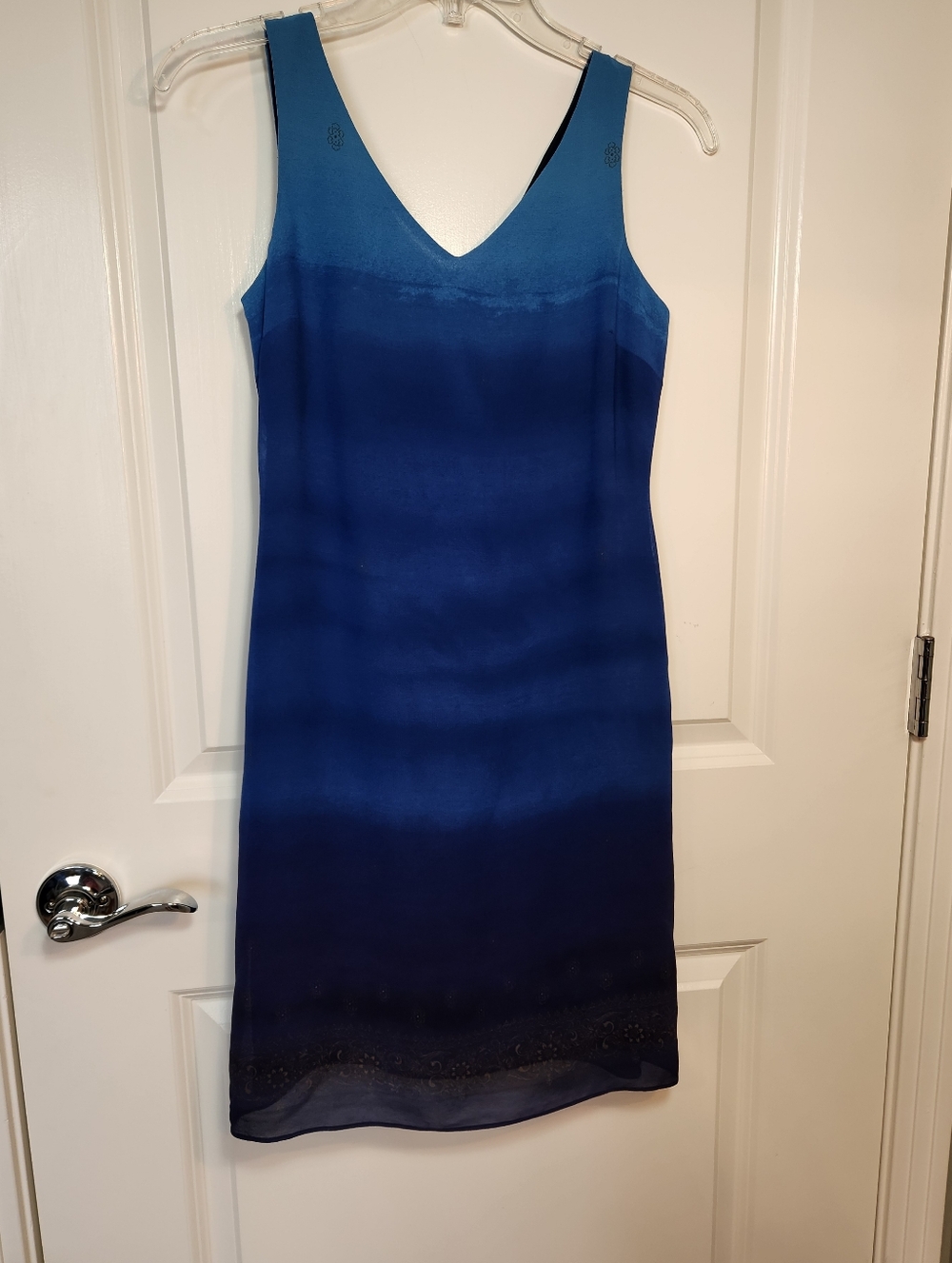 Petite Sophisticate Blue Ombre V-Neck Sheath Midi Dress